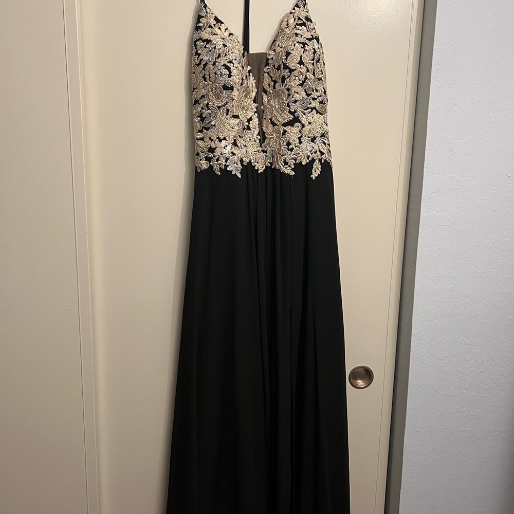 Beautiful black dress for special occasion.